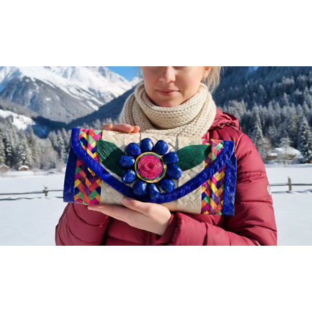 Cartera de Palma con Flor Azul