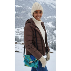 Handbestickte Stofftasche