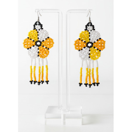 Medium beaded earrings